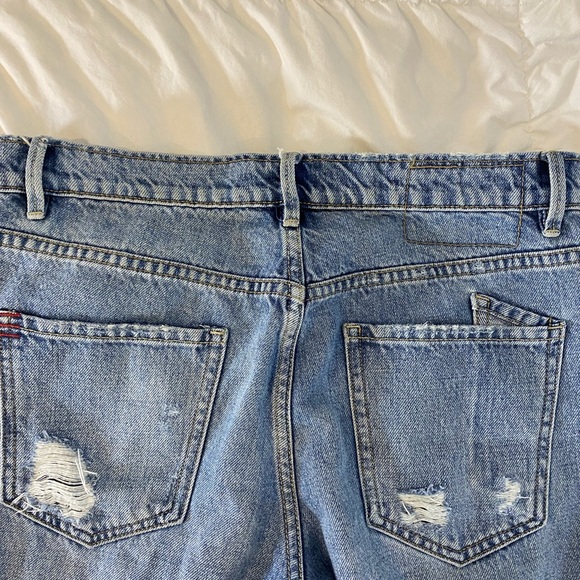 BDG Distressed Boyfriend Jeans - Picture 10 of 15